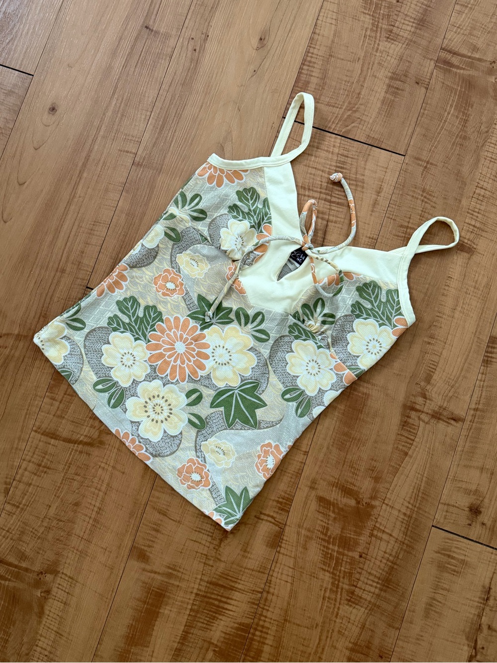 Floral Tie-Front Camisole Top in Pastel Yellow, Peach & Green size small